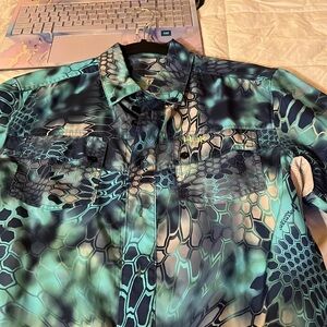 Huk button down shirt. Great color. Size men’s small. Fits like women’s  medium